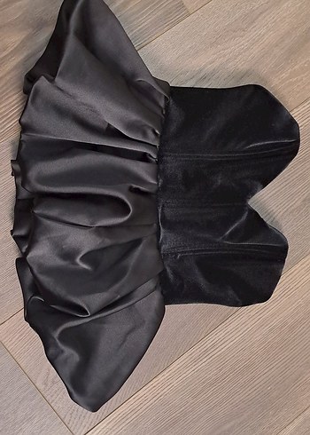 Siyah Straplez Fırfırlı Gotik Bustiyer - Görsel 3