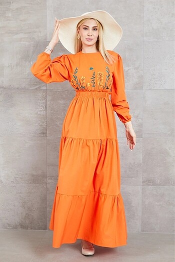 Beli Büzgülü Nakışlı Elbise 38/40/42/46/48