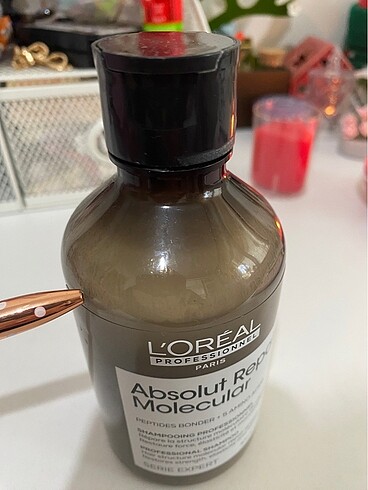 Beden Loreal Absolut Repair şampuan