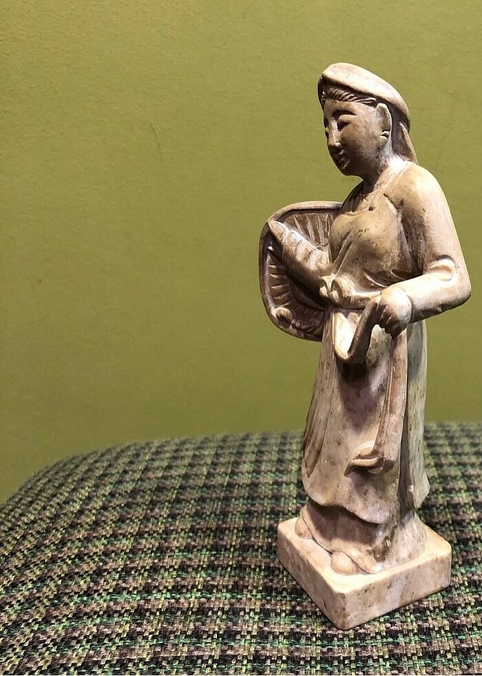 Mermer El Yapımı Savaşçı Kadın Biblo - Görsel 2