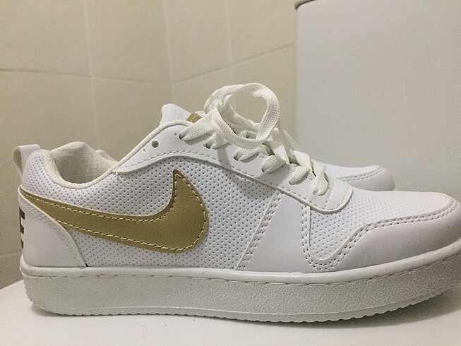 Nike spor ayakkabi