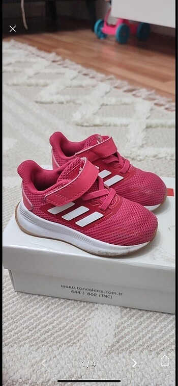 Adidas spor ayakkabı