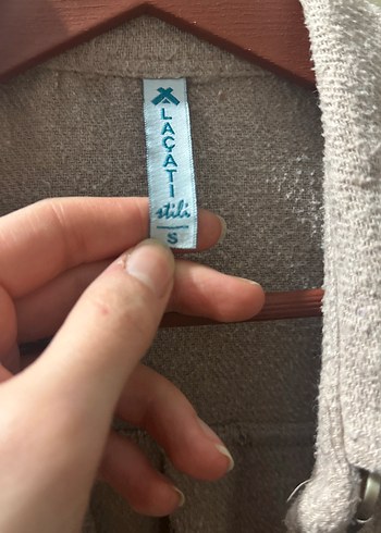 Düğmeli Bej Kadın Keten Ceket - Görsel 2