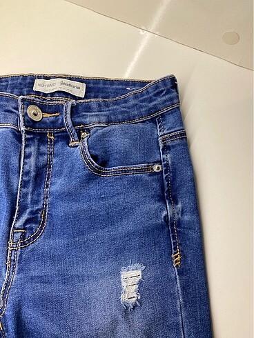 32 Beden mavi Renk Stradivarius Skinny Jean