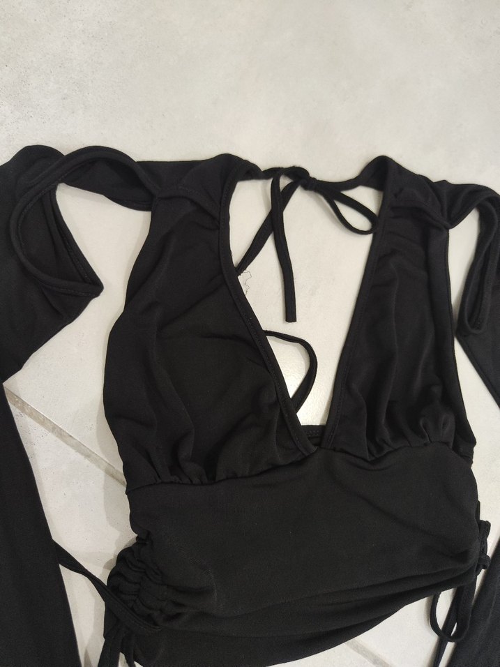 Siyah V Yaka Drapeli Mini Bluz - Görsel 2