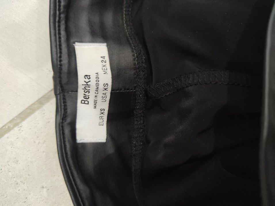 Siyah Parlak Kadın deri Tayt - Görsel 2