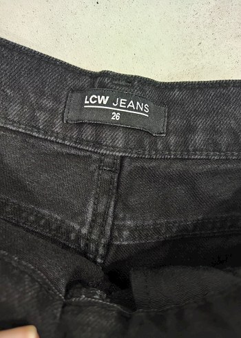 Düğmeli Siyah Kadın Mini Denim Şortetek - Görsel 2