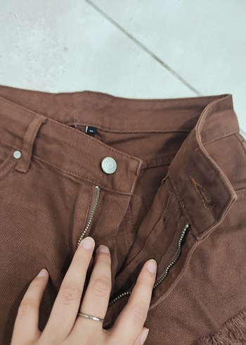 kahverengi denim kot şort vücudu saran ve güzel görüntülü şort - Görsel 4