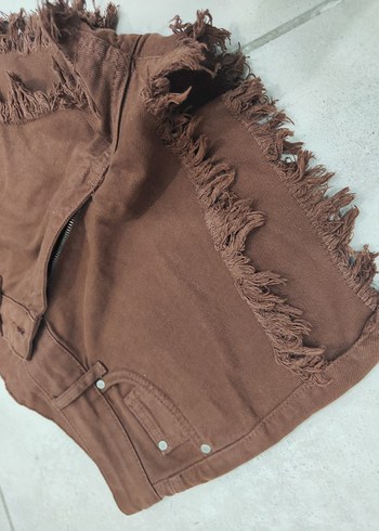 kahverengi denim kot şort vücudu saran ve güzel görüntülü şort - Görsel 3