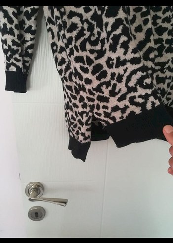 Gri Zebra Desenli Kadın Triko kazak - Görsel 4