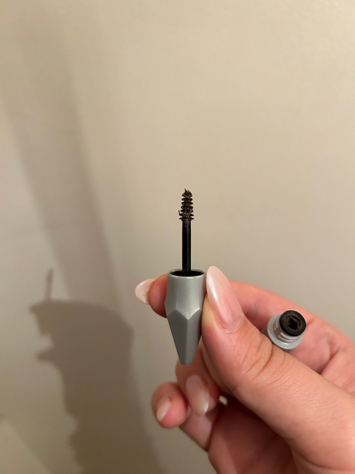 Benefit  Kaş Maskarası - Görsel 3