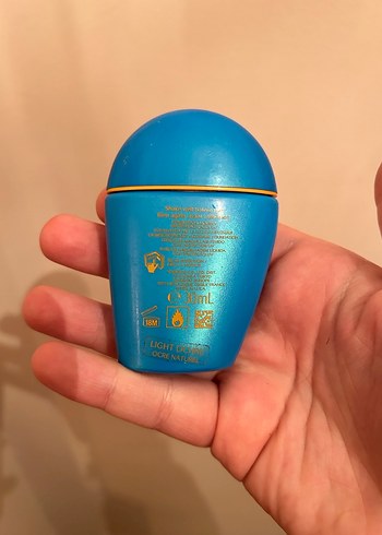 Shiseido SPF 30 Sıvı Güneş Koruyucu - Görsel 2