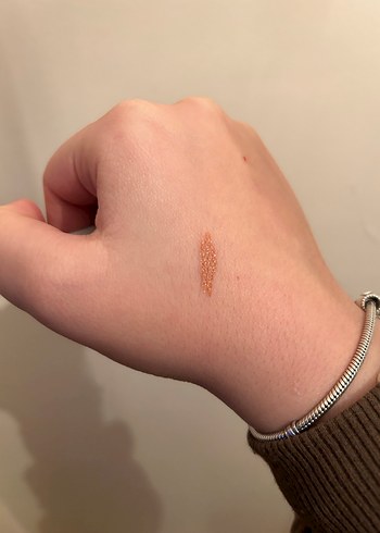 Kryolan Tonlarda Bej Renkli Ruj - Görsel 4