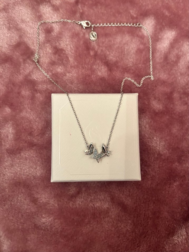 Swarovski kelebek kolye - Görsel 4