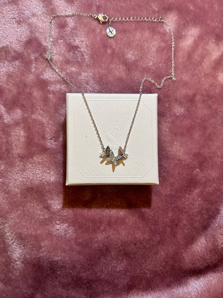 Swarovski kelebek kolye - Görsel 2