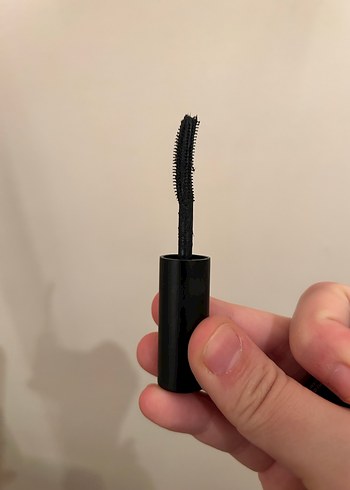 Too Faced Siyah mini Parlak Maskara - Görsel 3