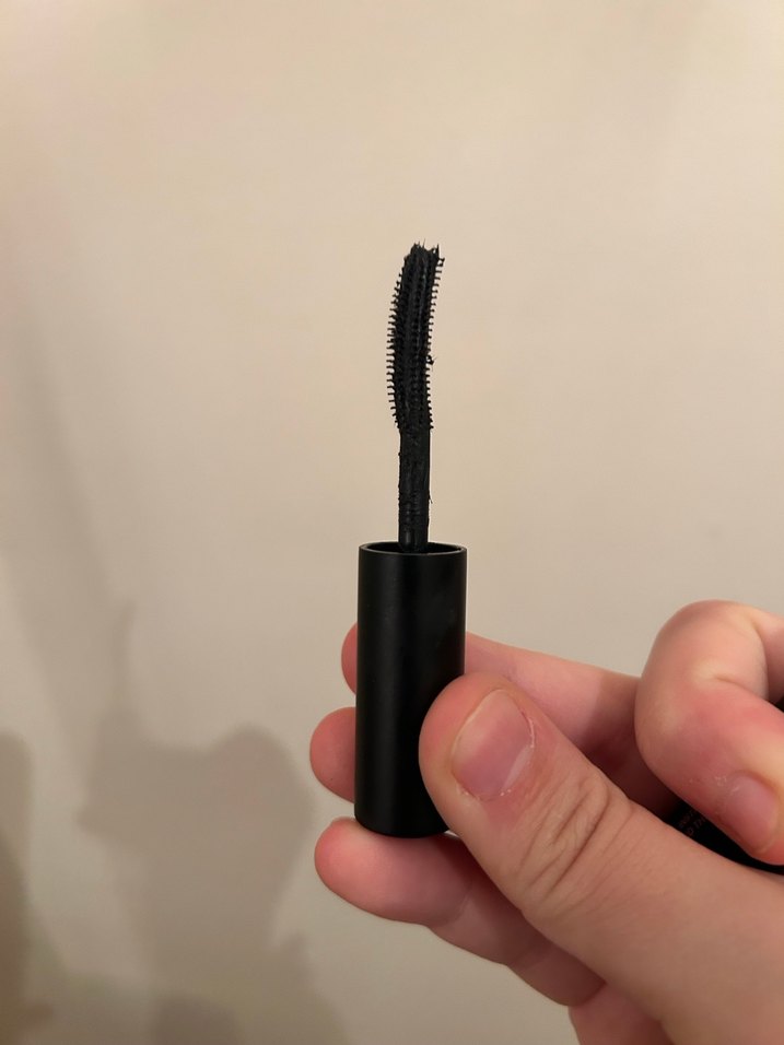 Too Faced Siyah mini Parlak Maskara - Görsel 3
