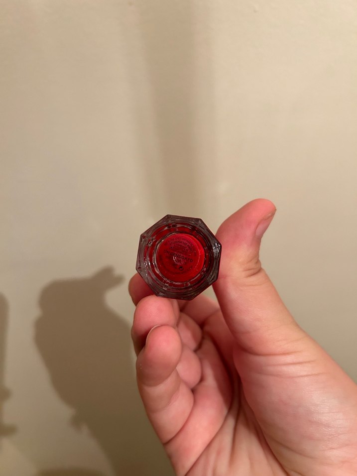 Fenty Beauty Parlak Kırmızı Dudak Parlatıcısı - Görsel 2