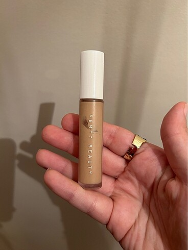 Fenty beauty kapatıcı