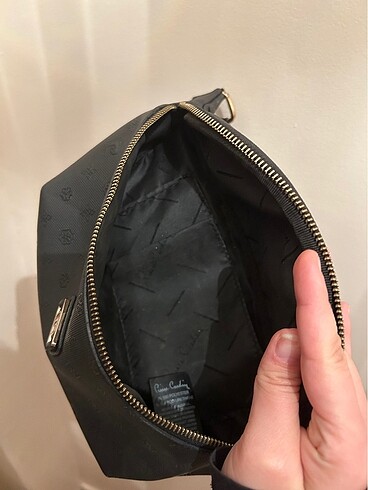  Beden siyah Renk Pierre Cardin bel çantası