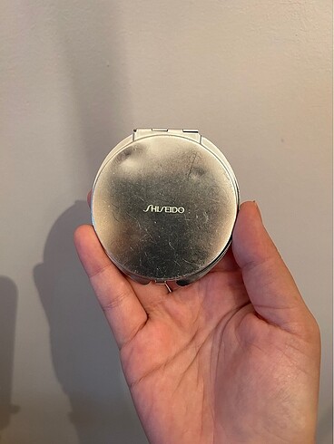 Shiseido ayna