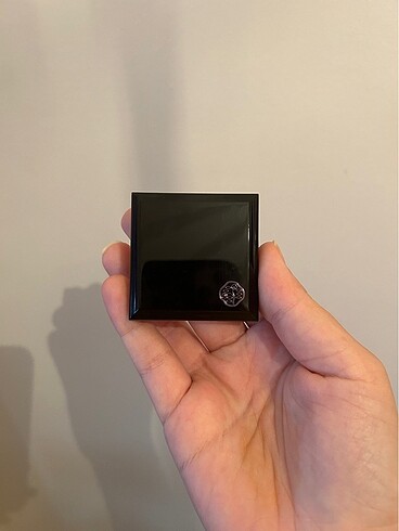 Shiseido kahverengi far