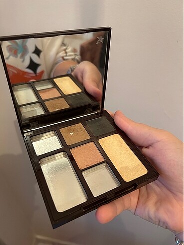 Beden Charlotte tilbury far paleti