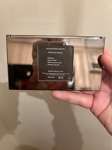 Sleek Sleek aydınlatıcı