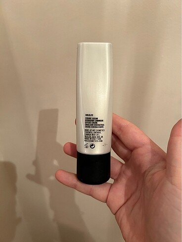 MAC Mac strobe krem