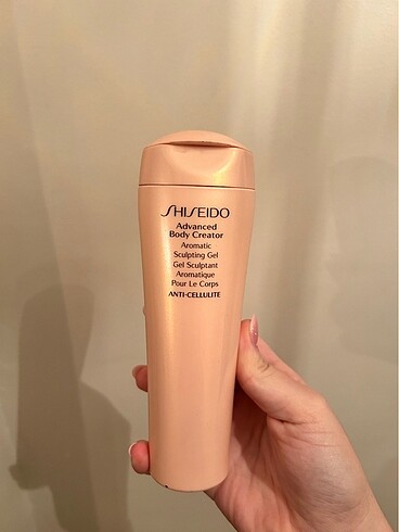 Shiseido selülit kremi