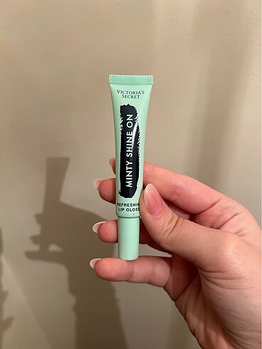 Victoria Secret lip gloss