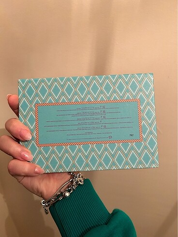 Benefit Benefit aydınlatıcı paleti