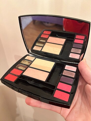 Beden Chanel far paleti