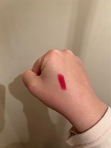 Beden kırmızı Renk Mac russian red ruj