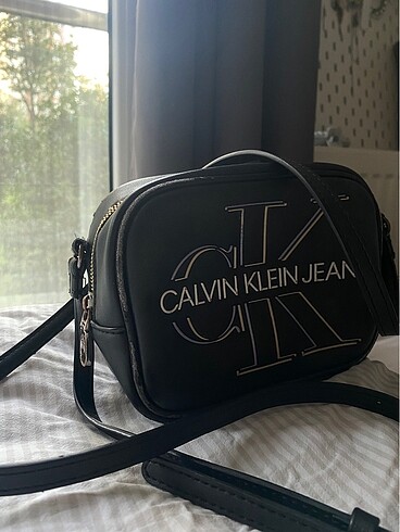 Calvin Klein Calvin Klein askılı çanta