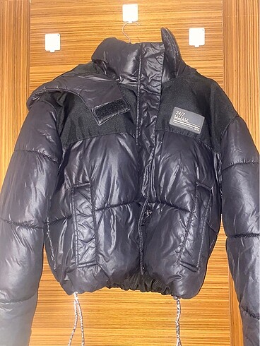 Bershka puffer mont