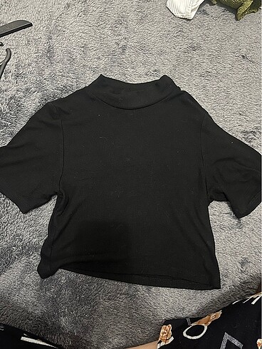 Boğazlı tshirt