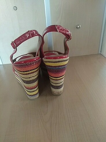 38 Beden Dolgu topuk 