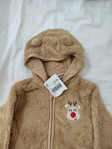 12-18 Ay Beden LCW etiketli peluş hırka