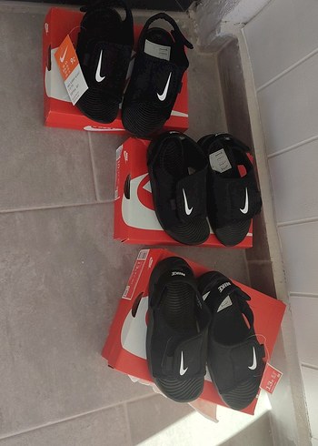 Erkek Siyah Nike Cırt Cırtlı Terlik