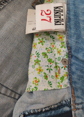 27 Beden Düğmeli Salaş Mini Denim Şort