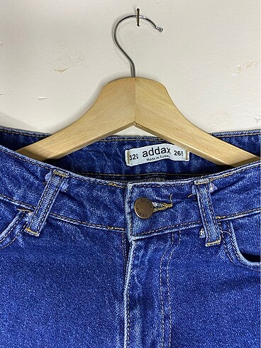 Mom Jean