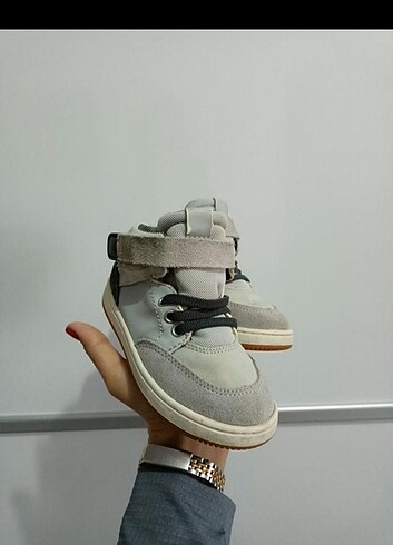 Zara bot