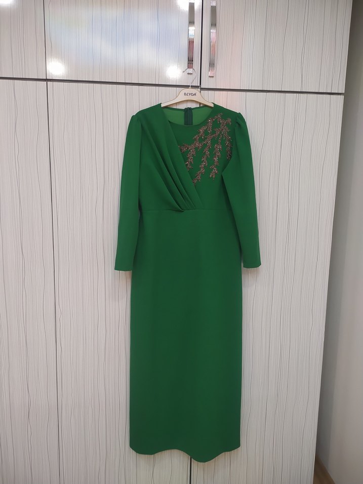 Yeşil Drapeli Uzun Abiye Elbise - Görsel 2