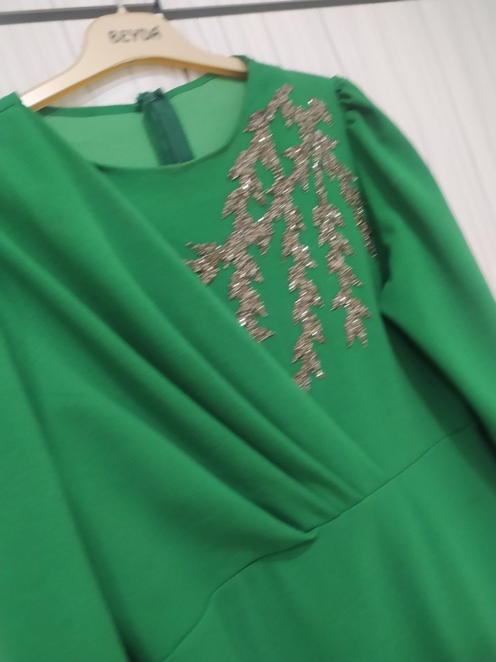 Yeşil Drapeli Uzun Abiye Elbise - Görsel 5