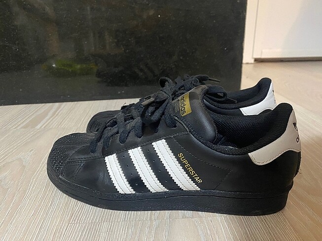 Adidas superstar