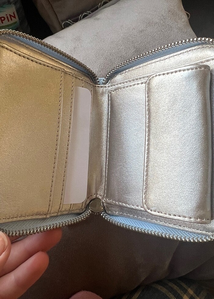 GUESS CÜZDAN SIFIR HİÇ KULLANILMAMIŞTIR - Görsel 4