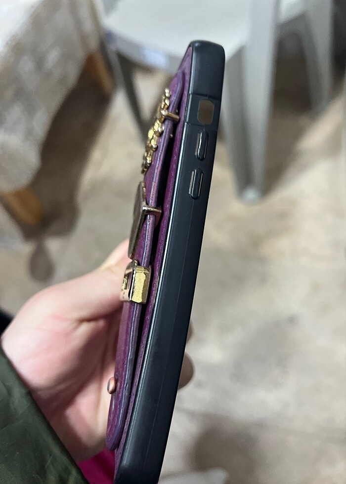 Umbı clup gerçek deri 13 pro max kılıf fiyatı 1279 tl - Görsel 3