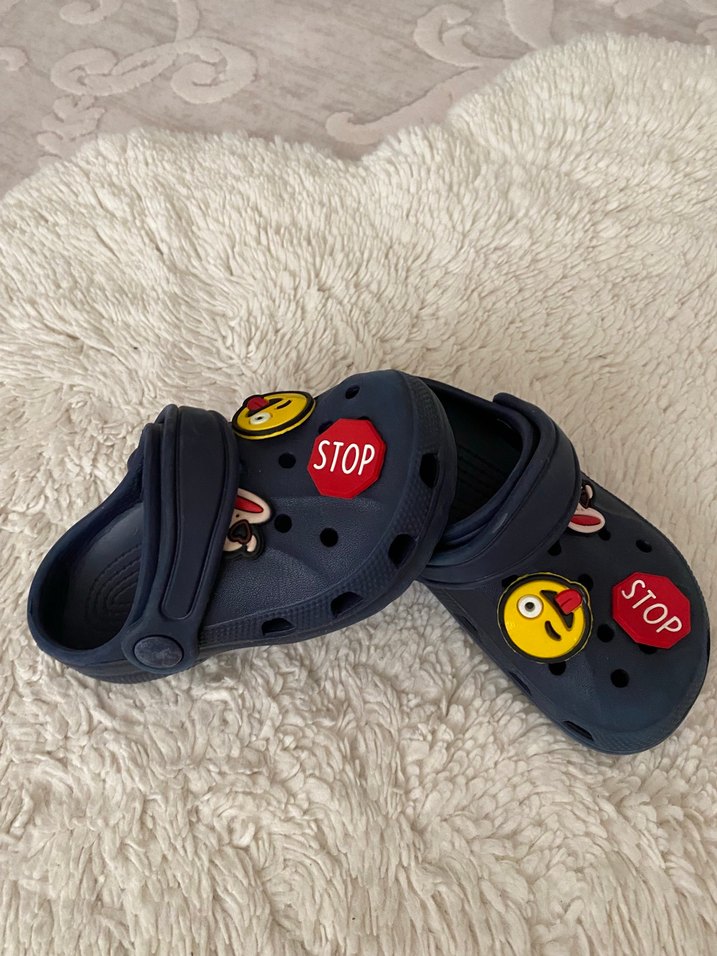 Renkli Erkek Çocuk Kaydırmaz Terlik - Görsel 2