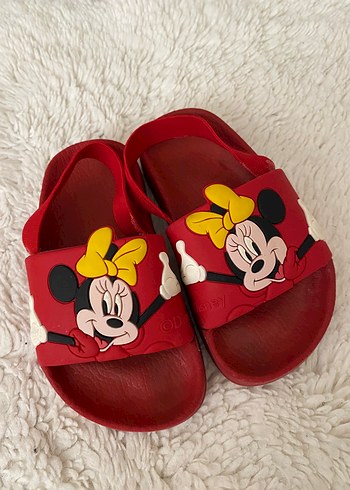 Kız Çocuk Kırmızı Minnie Mouse Terlik